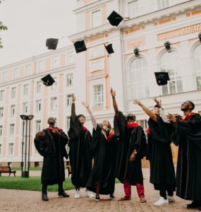 10 Things You Should Look for When Choosing Online College Degrees